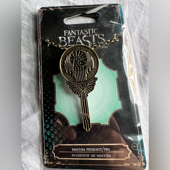Fantastic Beasts Macusa Pendant/Pin (NWT) - Picture 2 of 5